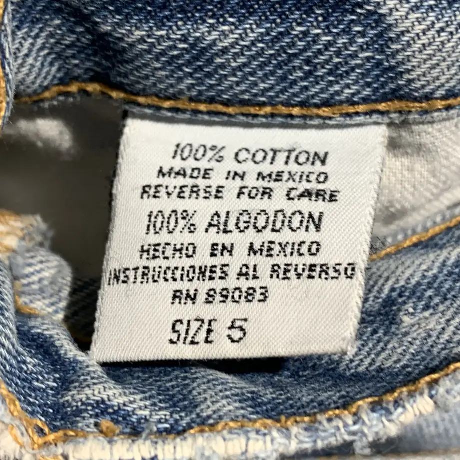 605ae90cd5e9c94c7936d063