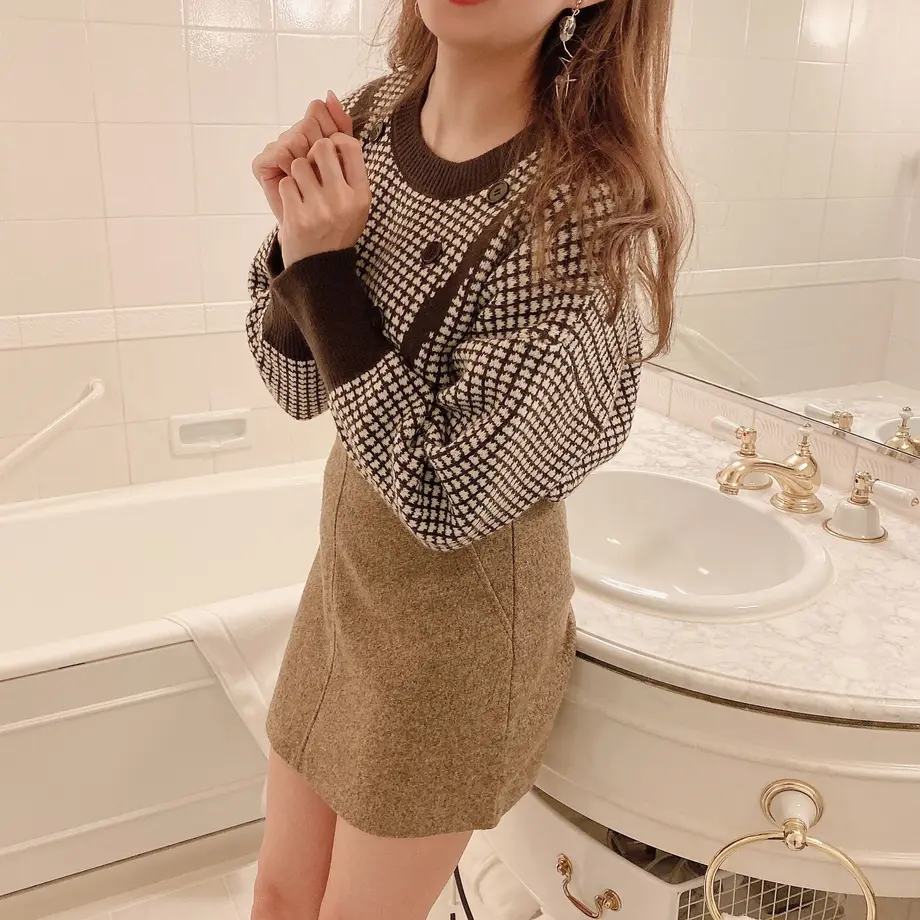 5facc00ff0b1081590ab220c