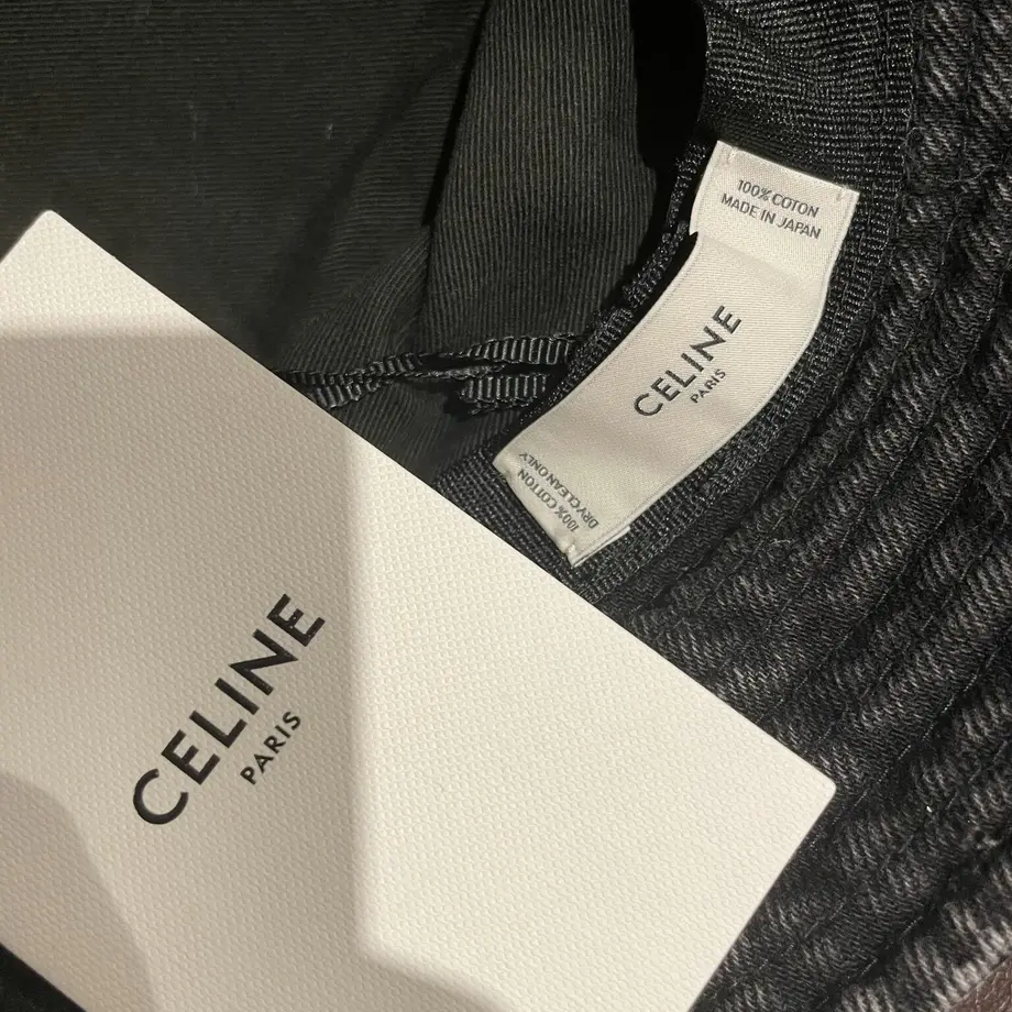 新品タグ付★CELINE Hedi Simane セリーヌ ブランドロゴ 刺繍タイプ デニム