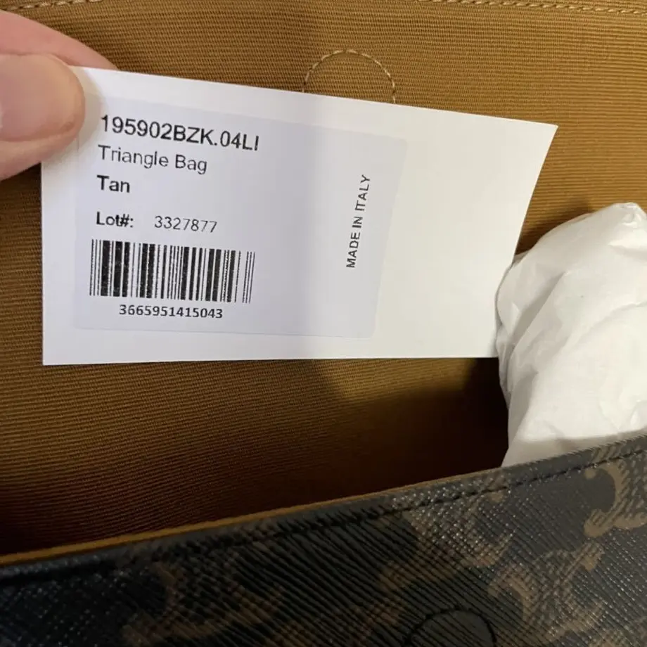 60275d58aaf0437ead32de24