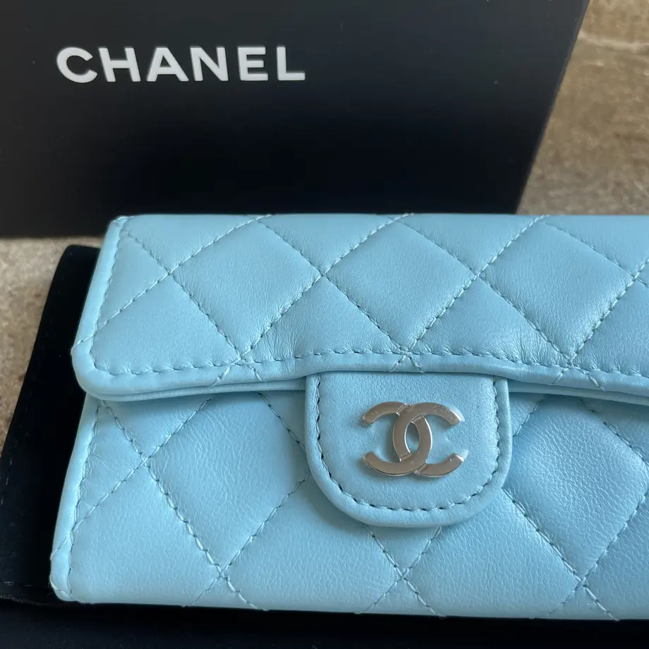 希少カラーCHANEL シャネル クラシック フラップ カードケース 名刺入れ 小銭入れ ミニ