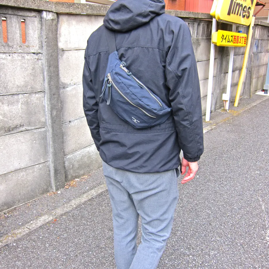5bf4dd053b63651c640000b8