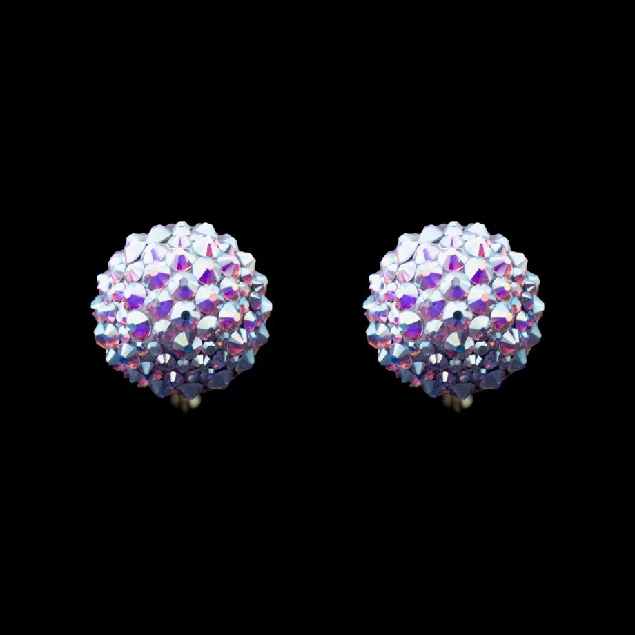 5d9463e3220e756620440138