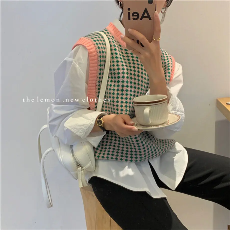 6077b9aea87fc50cc612b1cd