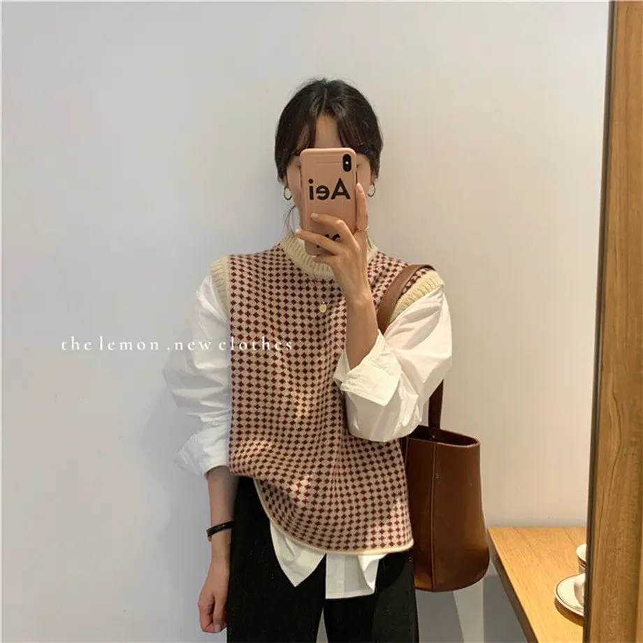 6077b9aea87fc50cc612b1cd