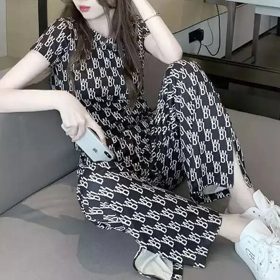 62b449929a70622fd370126d