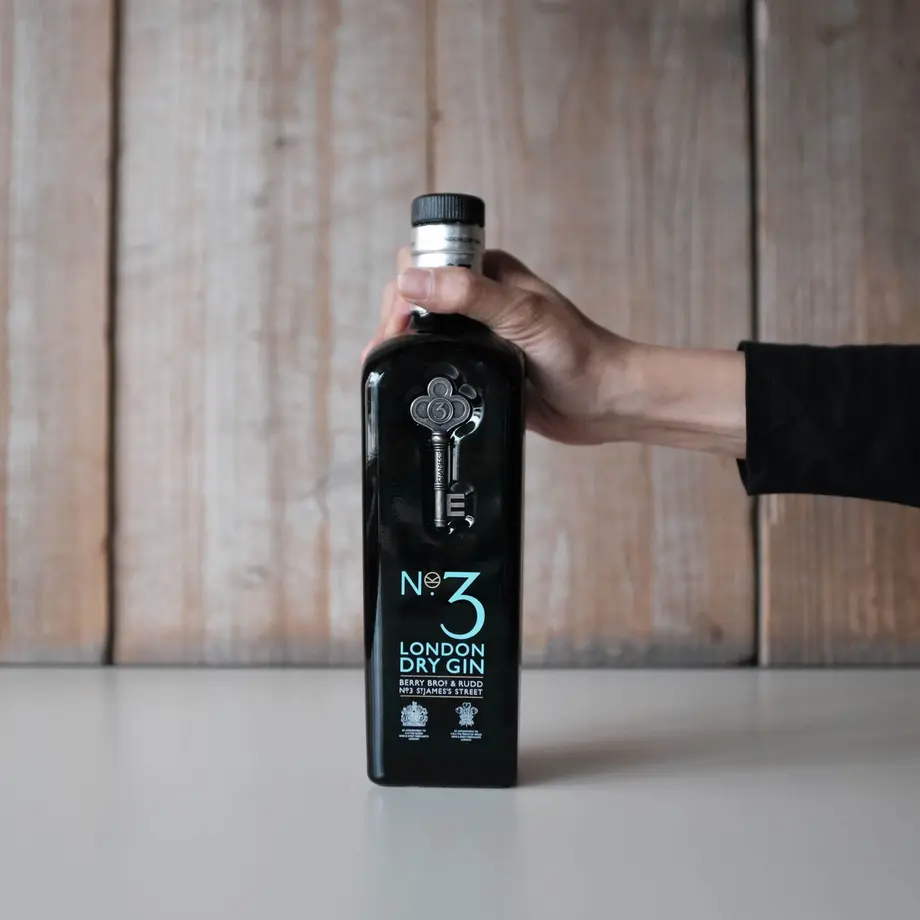 No.3 LONDON DRY GIN KINGSMAN EDITION GIN BOTT...