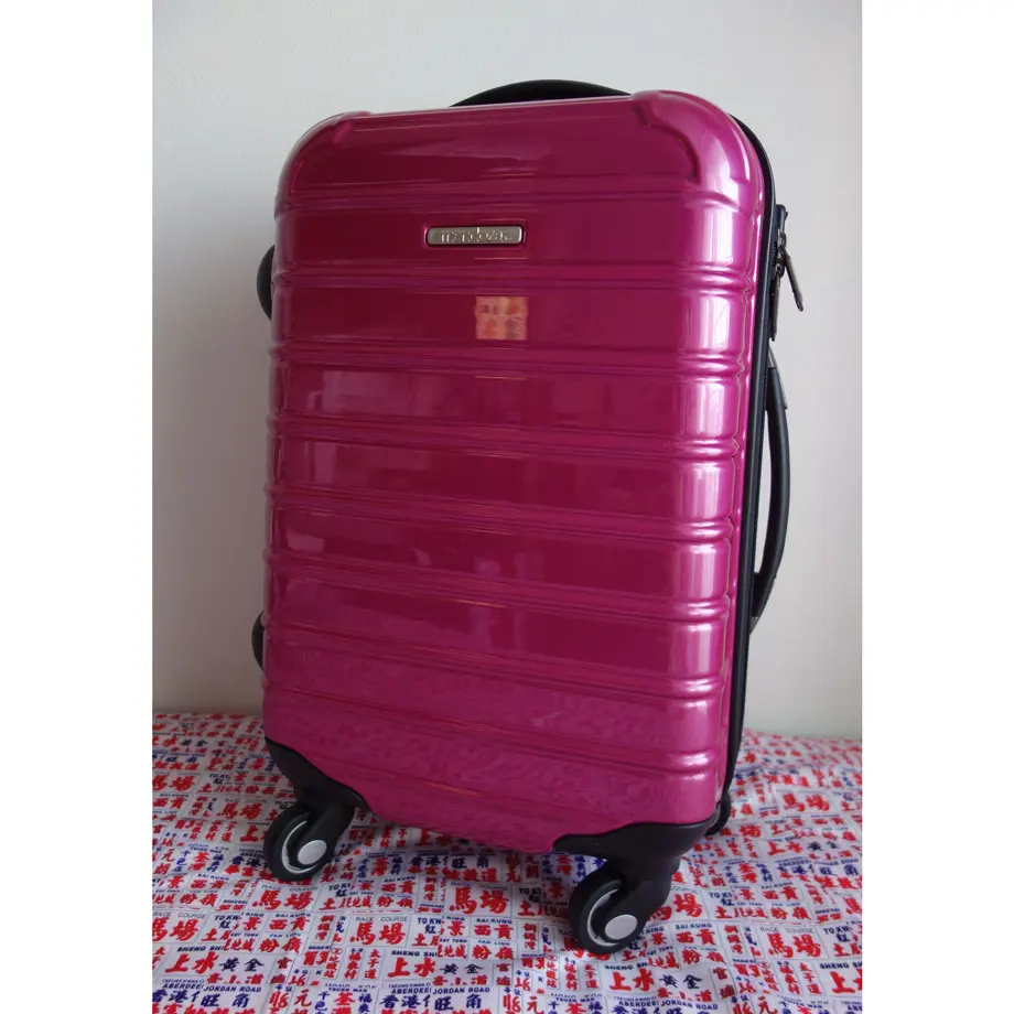 62de74db0850a04bf6826893