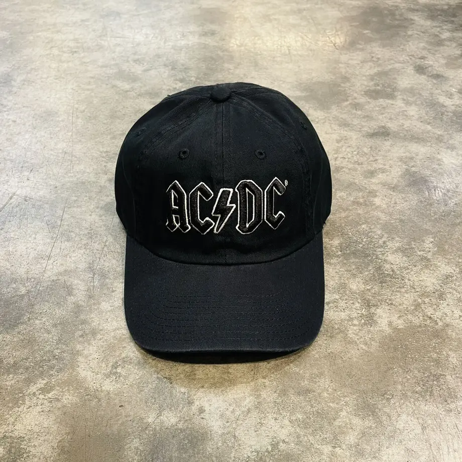 61972cacdf51593bc240d8a0