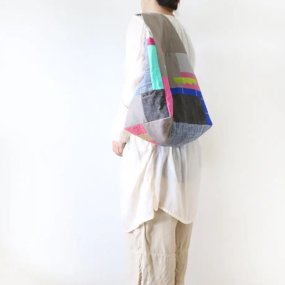 5b233eca5496ff66b900047c