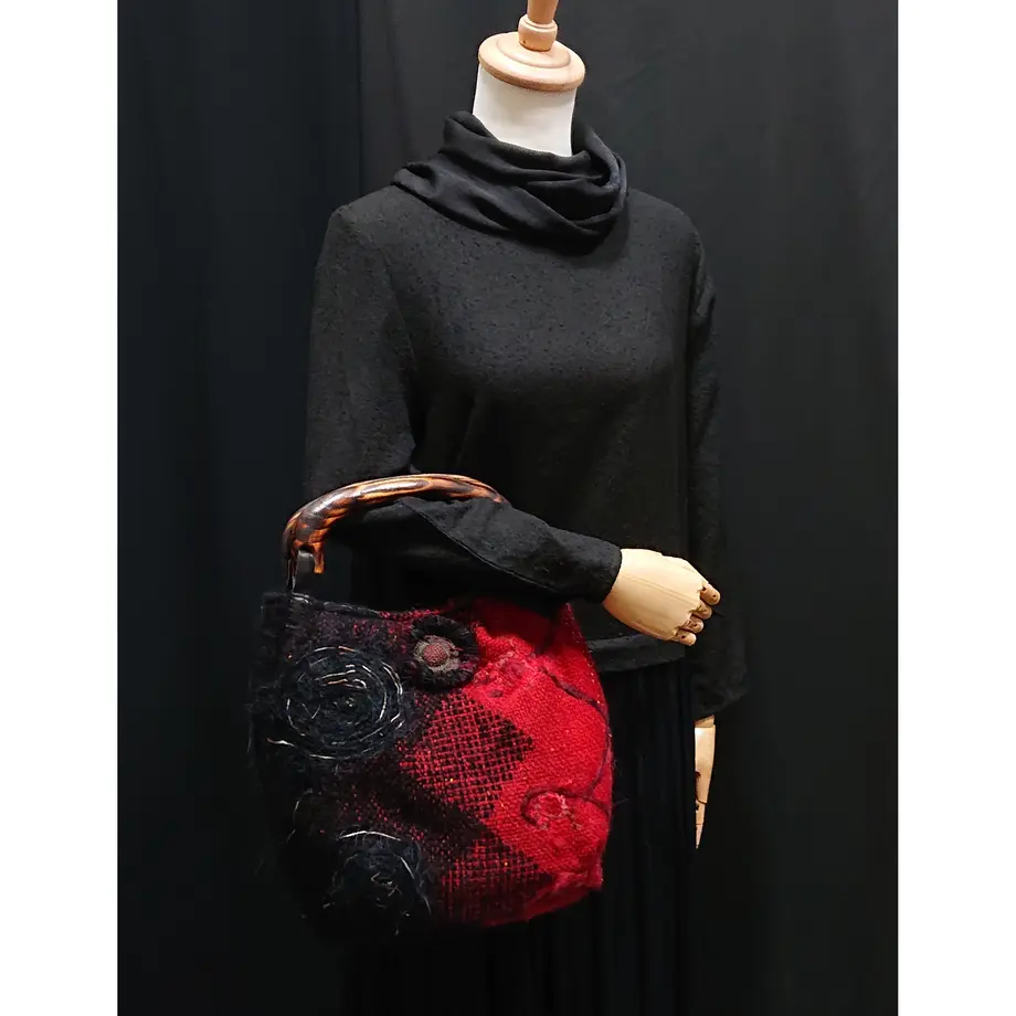 63509a884aed197af2bf76e9