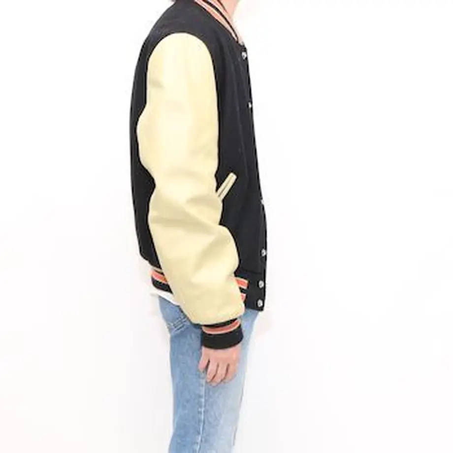 6159715cc120966a82f663e1