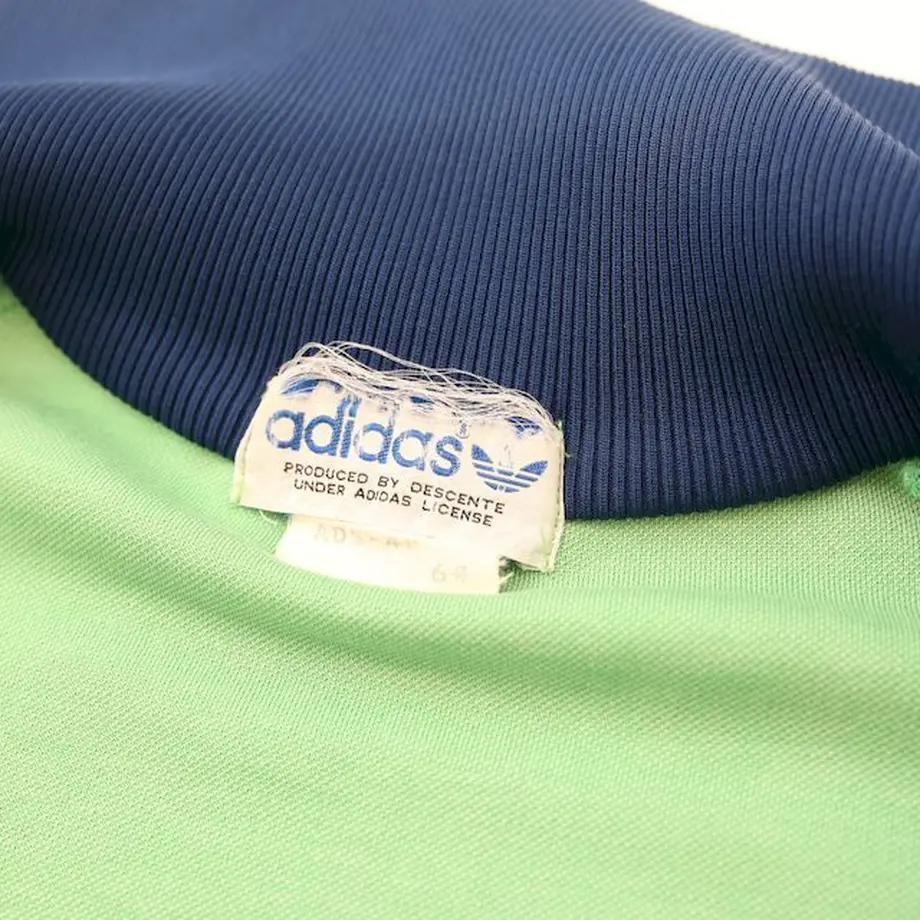 6301daaebef38176bad589bb