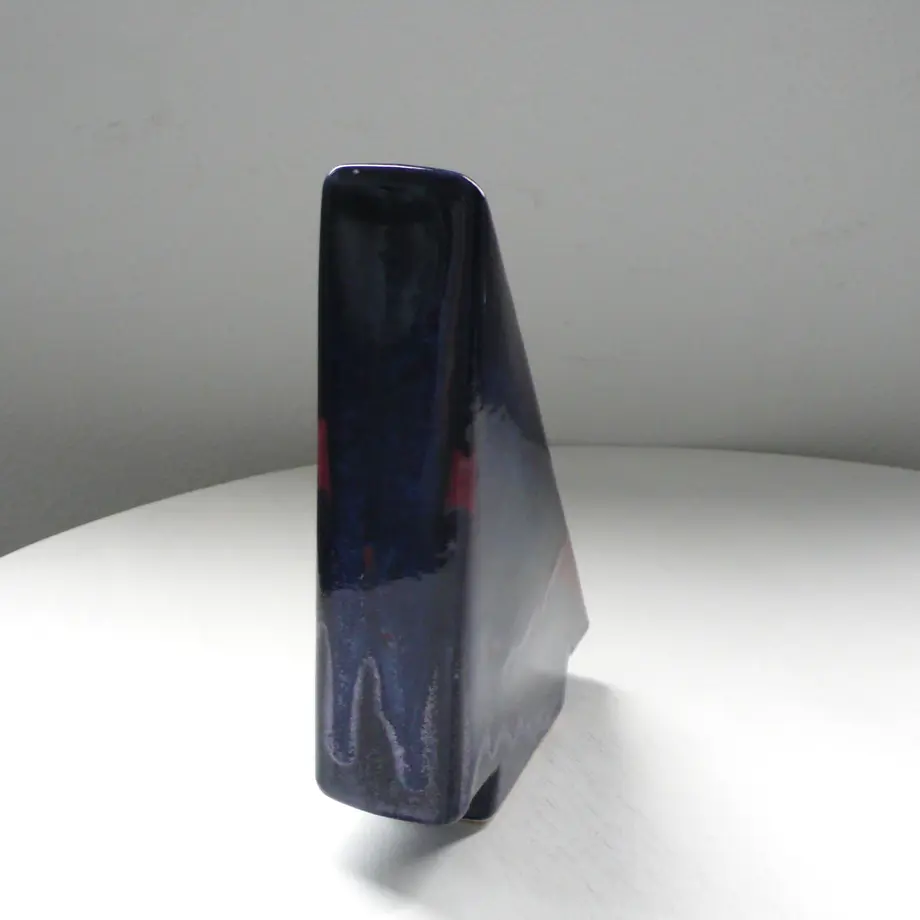 6110d3552023975d388372e9