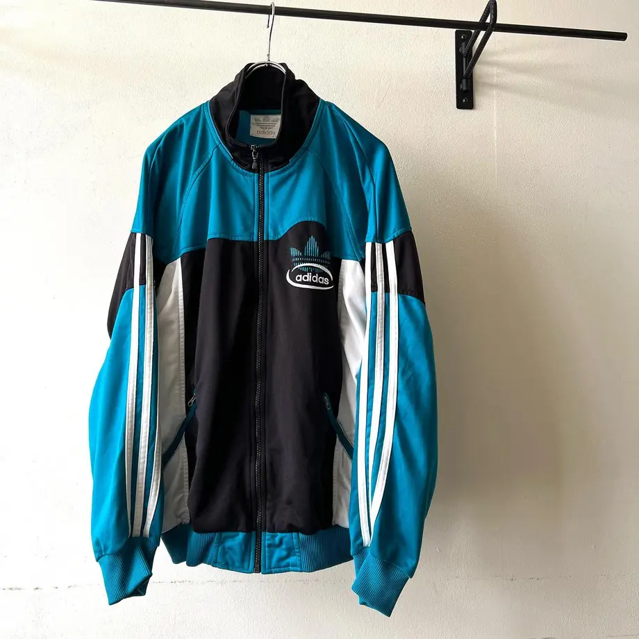 6364cdfcf5197349a13388e7