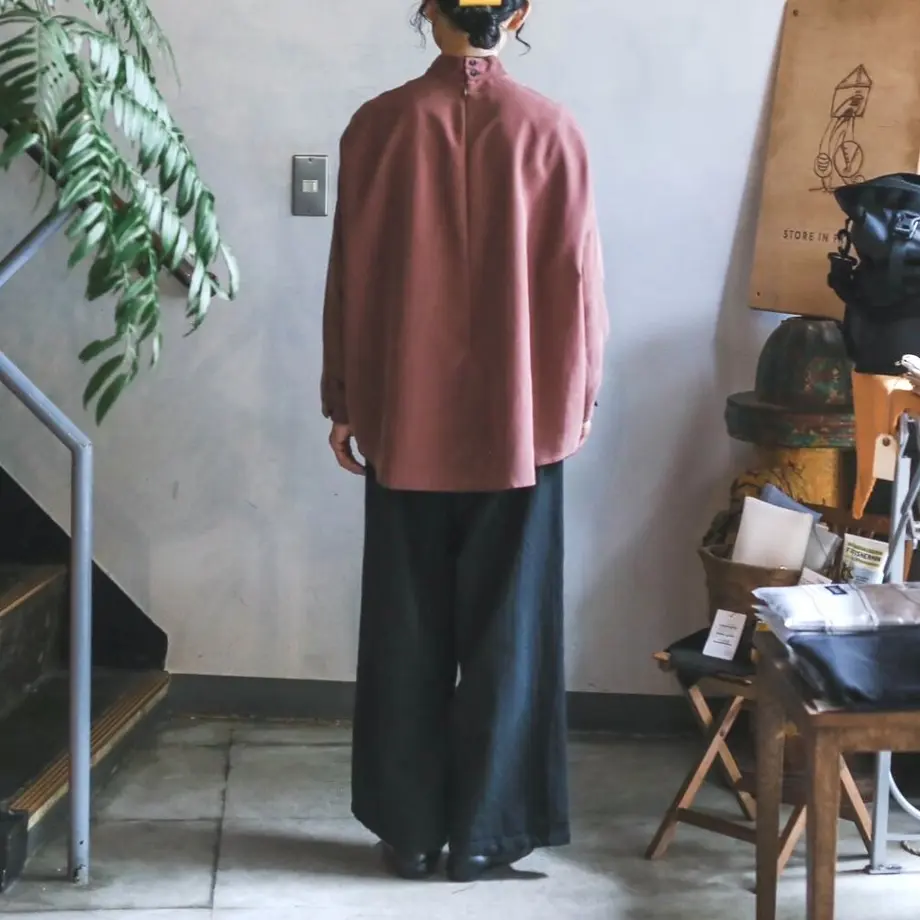 61408060603feb7b17cb5a2e