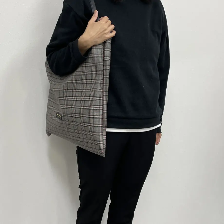 6356784dc92c5d2890db8c93