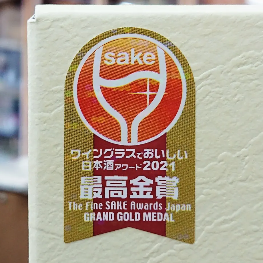 5e325d12cf327f7f8181df59
