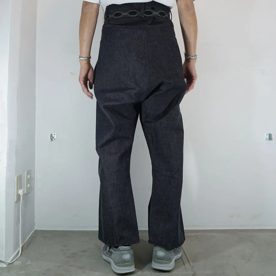6003f36bf0b1085da6310a3d