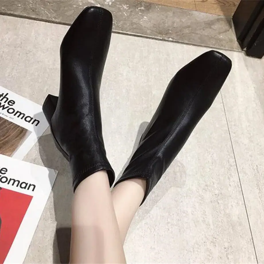 5f59aed53475ed2cfdf313ef