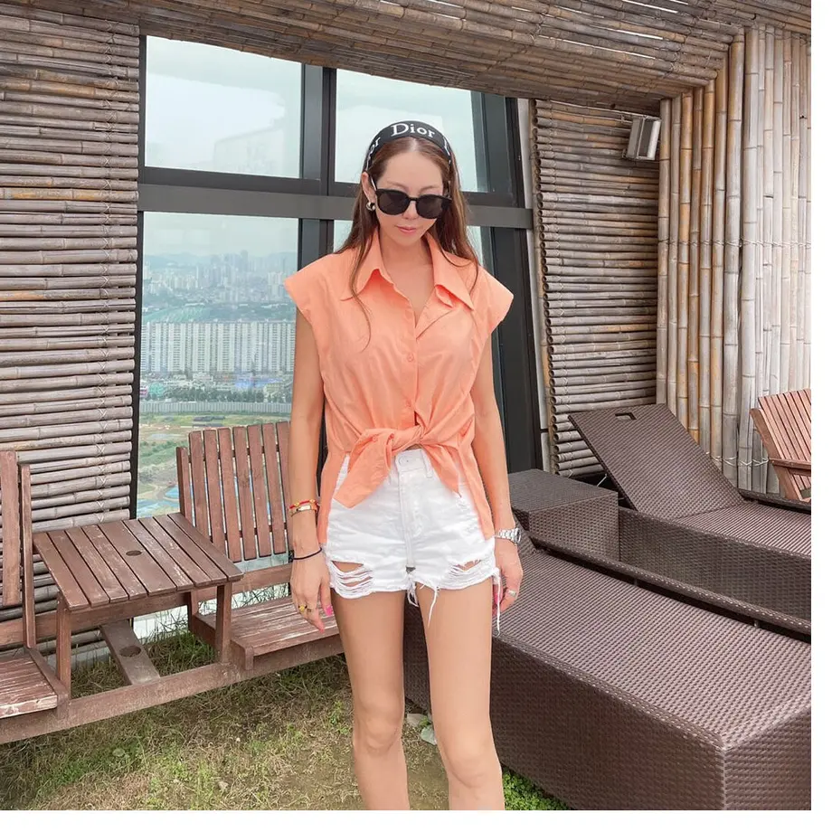 60f7a88221a1665088677e57