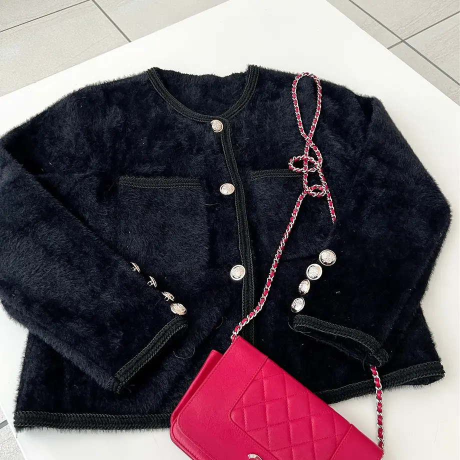 635005374aed193fa8bf76dc