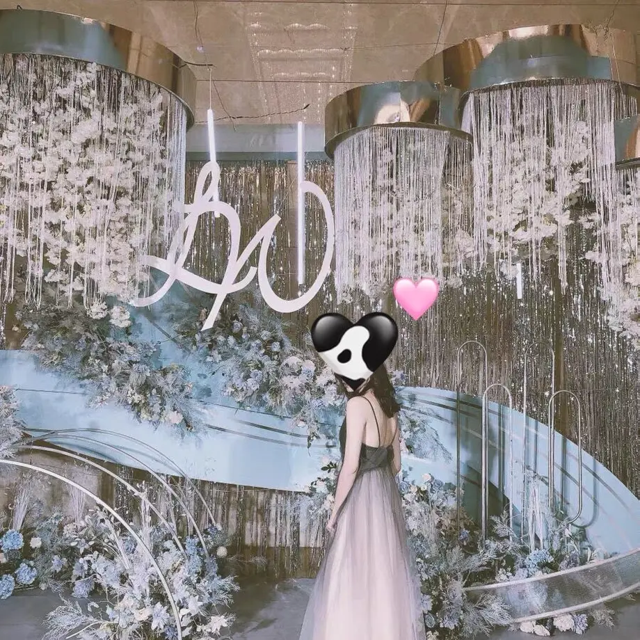 60251dd3c19c45427728bf8c