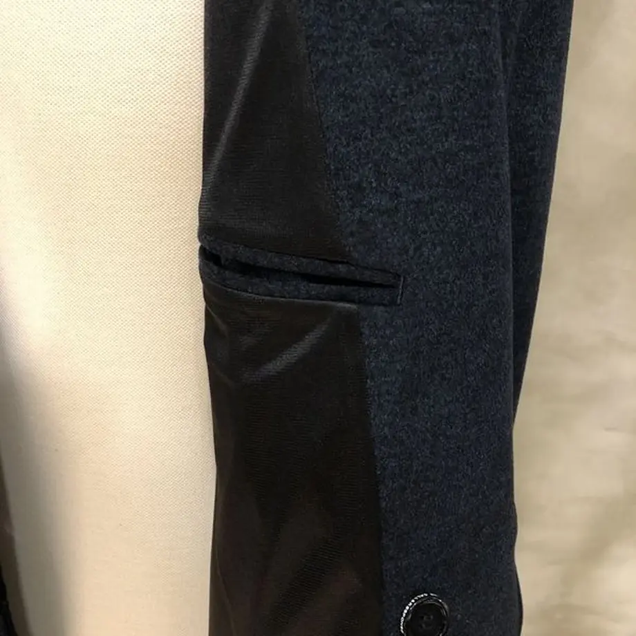 5db93cf7220e750e39ec28ef