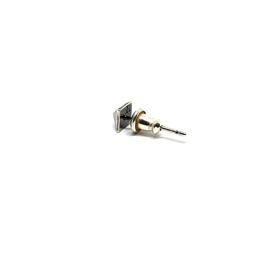 5eec56bcd26fa504cc4b7ed7
