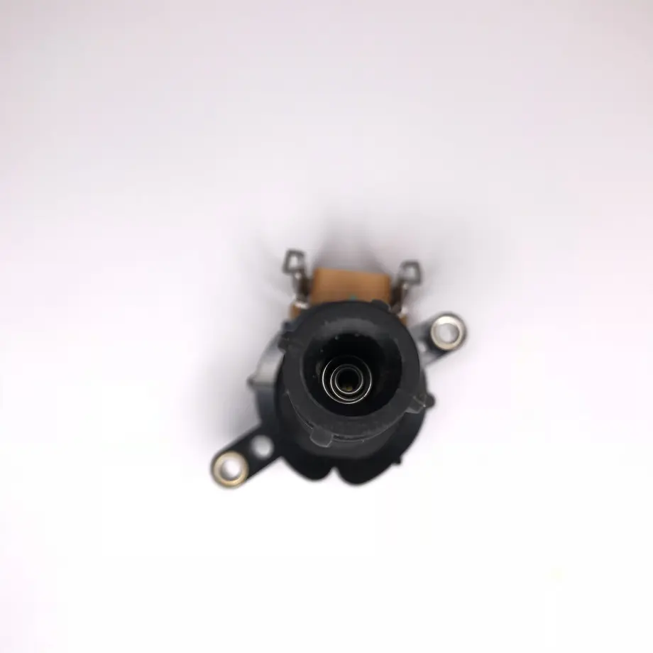 5b6ba8875496ff0b9600132e