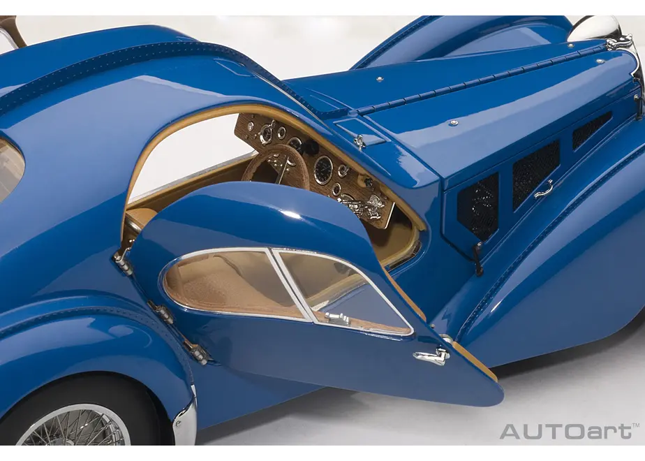 AUTOart 1/18 ブガッティ タイプ57SC アトランティック 1938 （ブルー／ワ