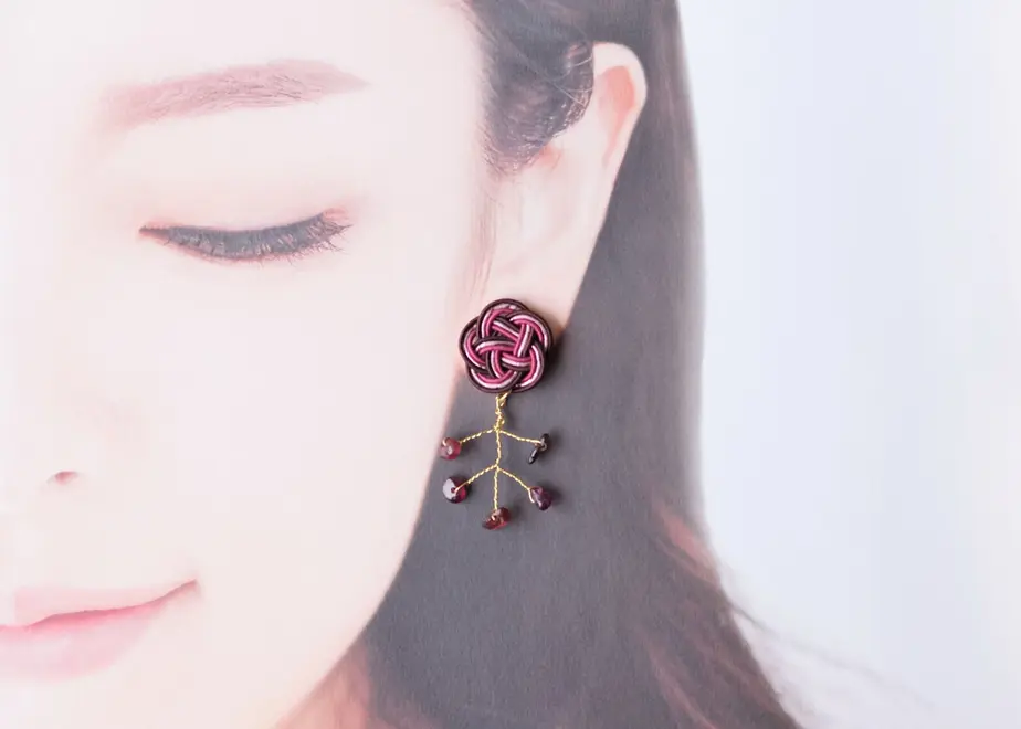 5ed70c4772b9115fcc356d1b