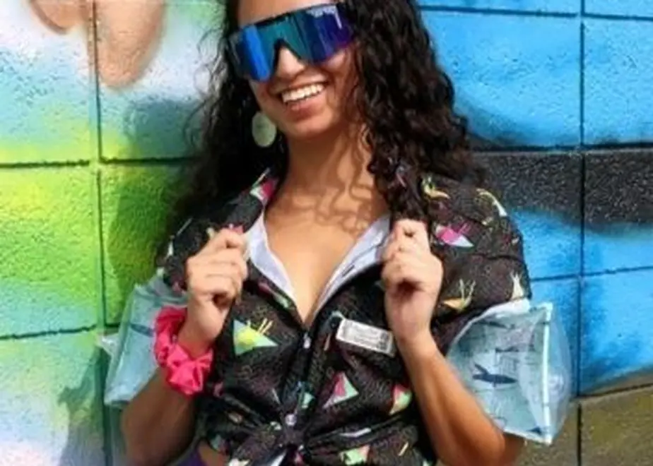 5e74156a2a9a427070e0f93f
