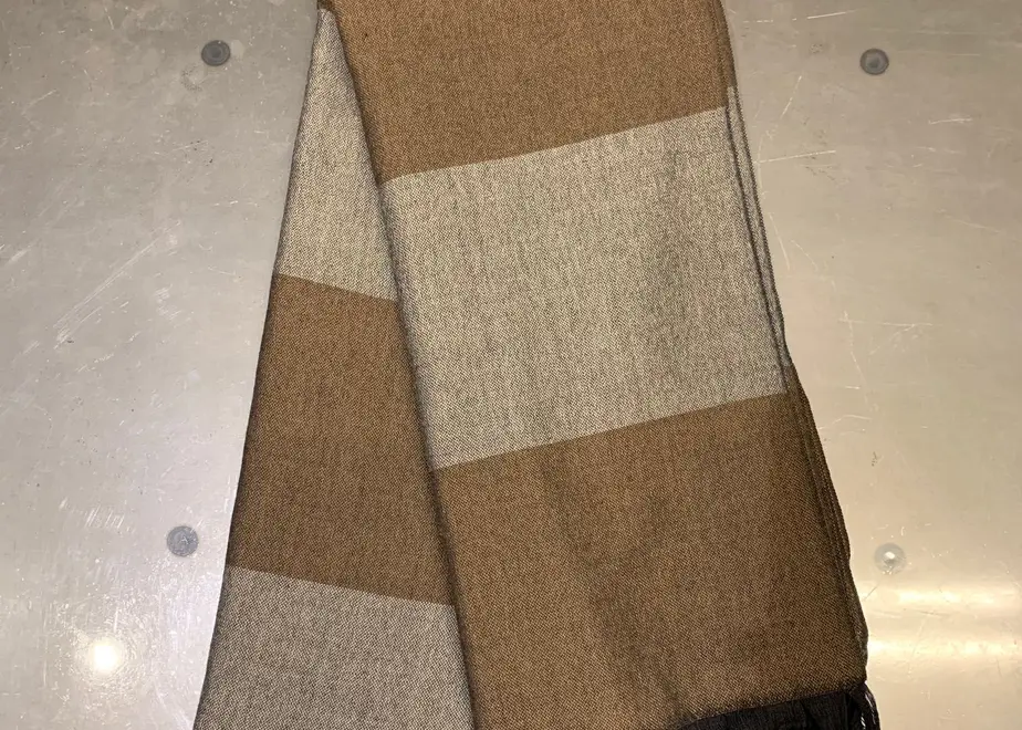 637f27744aed192a9337212a