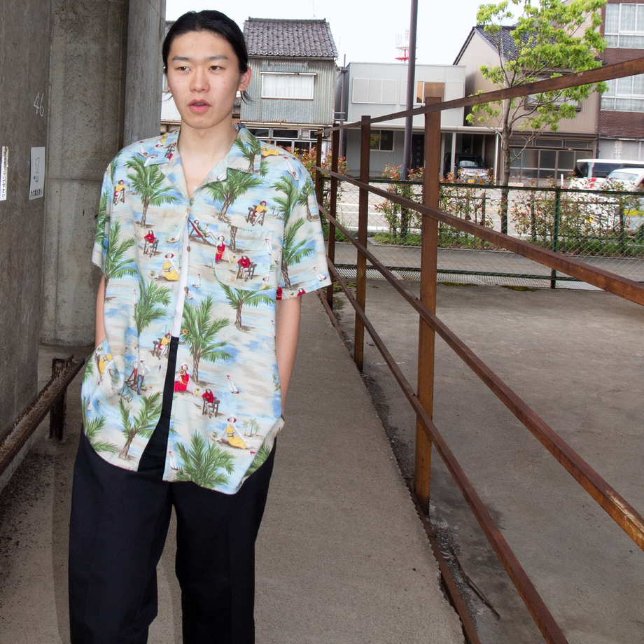 60b855b9a8755313527d9eb9