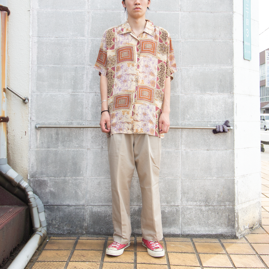 60e5682df568512c23fdc90f
