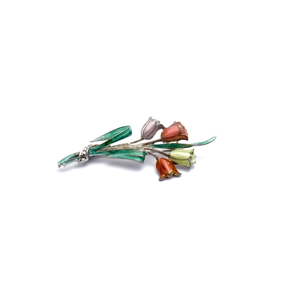 600d479ac19c450f739bca8b