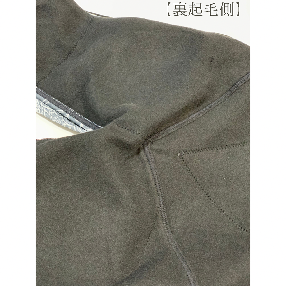 5db1b162bc45ac05a3083a59