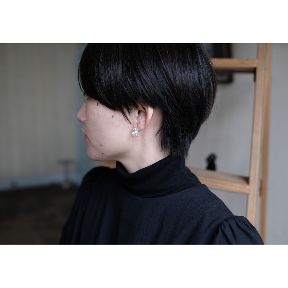 5e153f716c7d636410f335d6