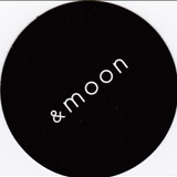 & m o o n