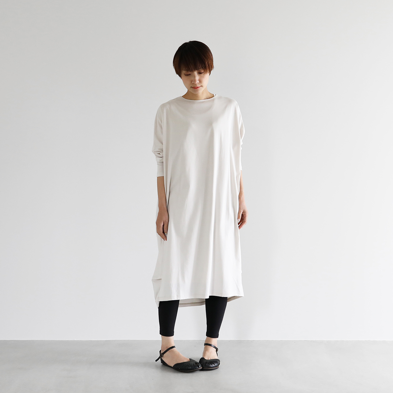 huis.レピアコクーンワンピース（ブラック）