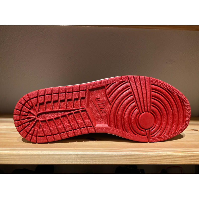 jordan 1 bottom