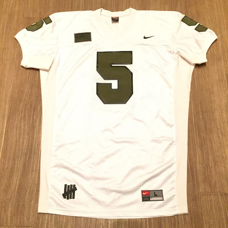 Undefeatedコラボ Used Nike X Undefeated Footbal