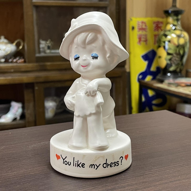 昭和レトロ 女の子の白い陶器のお人形 You Like My Dress 当時物 ヴィンテ