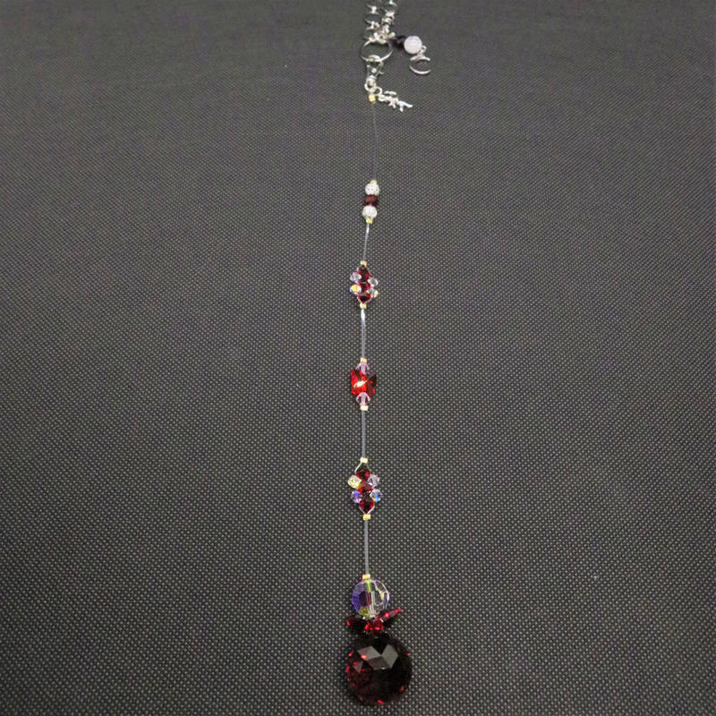 サンキャッチャー 月と天使が見守る赤い魔除け Akekezakka