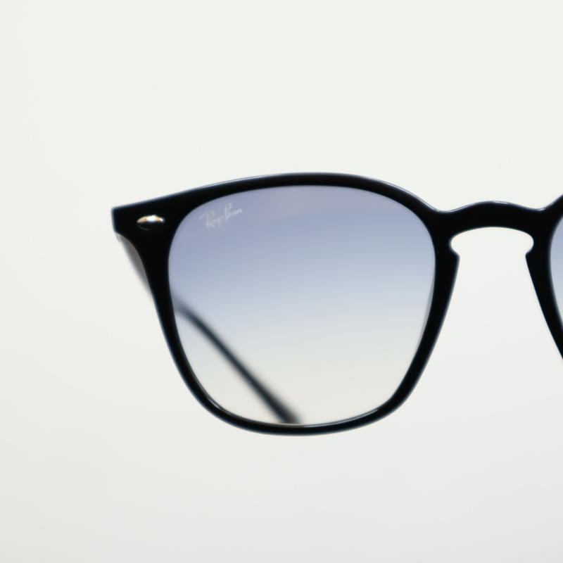 爆買い！爆買い！レイバン RB4258F-601-19 52サイズ ライトブルー