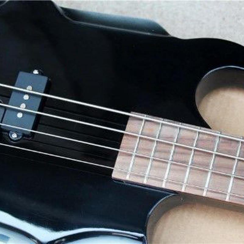 変形ギター 斧型 個性を出したい方におすすめ 4弦 ライブやコスプレに Andel Online 変形ギター 斧型 個性を出したい方におすすめ 4弦 ライブやコスプレに Andel Online