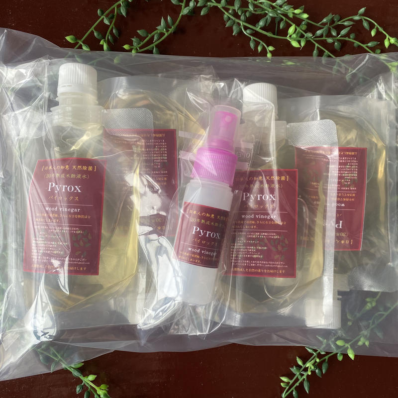 Pyrox 30年熟成木酢液水0ml4個スプレーボトル付き Andean Nature