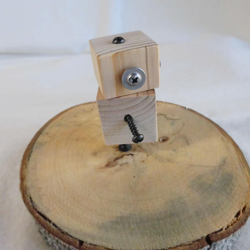 端材でつくった小さな木のロボットｂ 定形外郵便送料込 A O Product Store