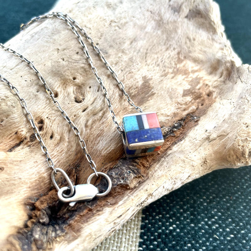 安価 Kris Seakquaptera クリス セカクゥアプテワネックレス ホピ族